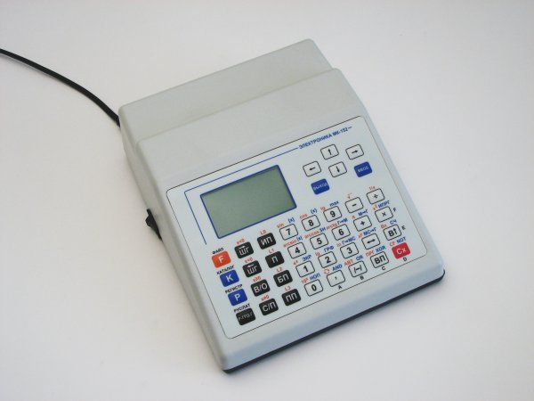 Внешний вид ЭКВМ Электроника МК-152